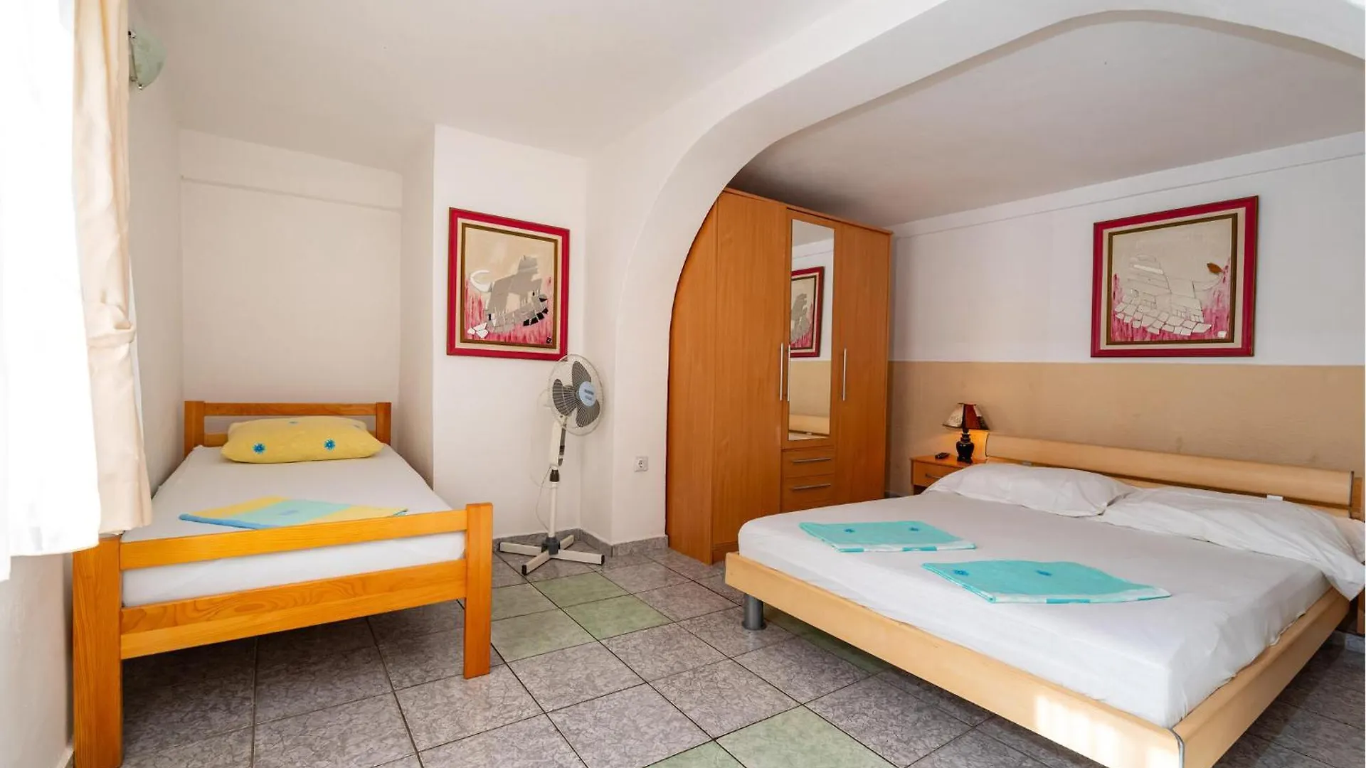 Gorgeous Apartment In Rovanjska With Wifi