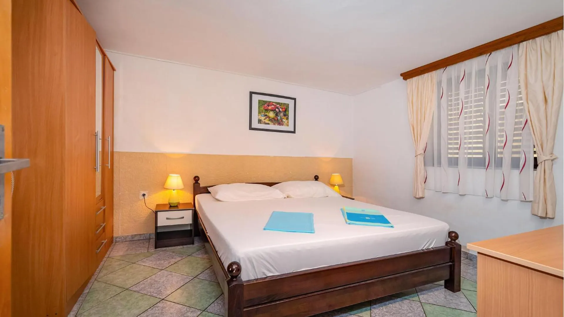 Gorgeous Apartment In Rovanjska With Wifi
