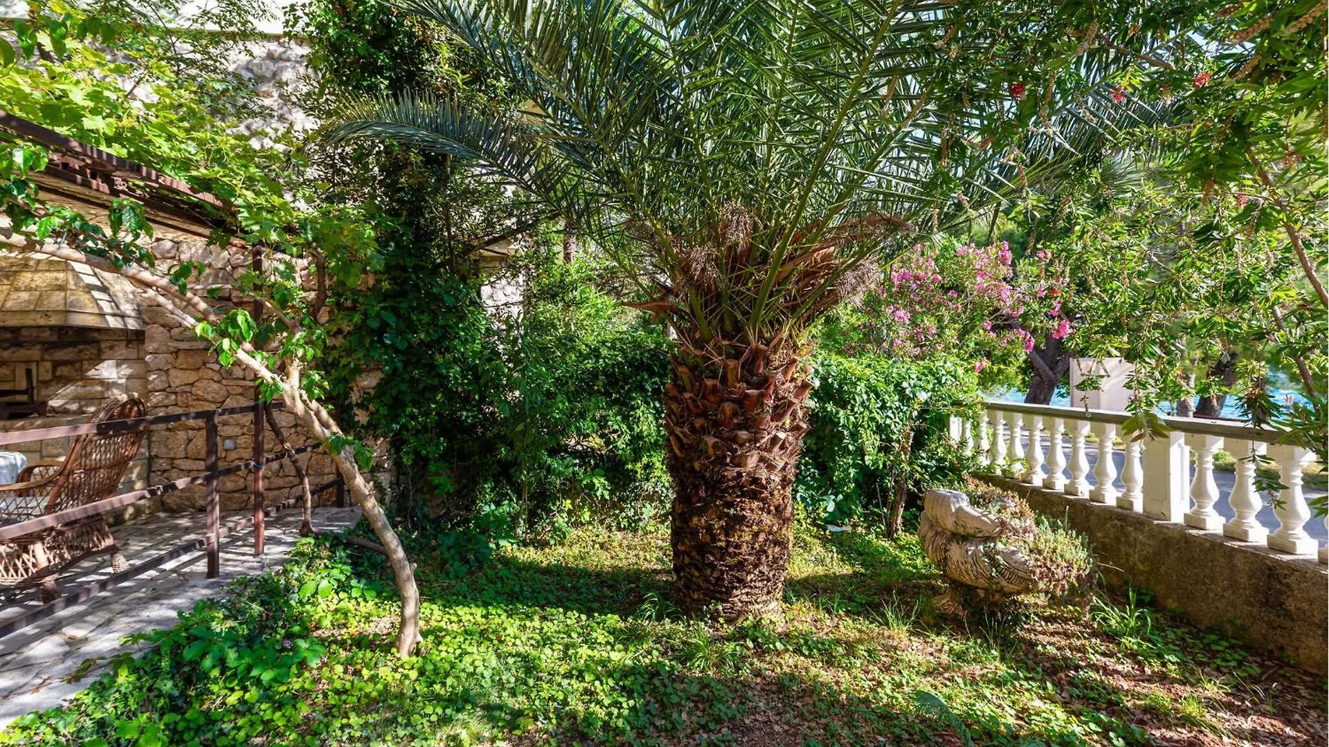 Gorgeous Apartment In Rovanjska With Wifi